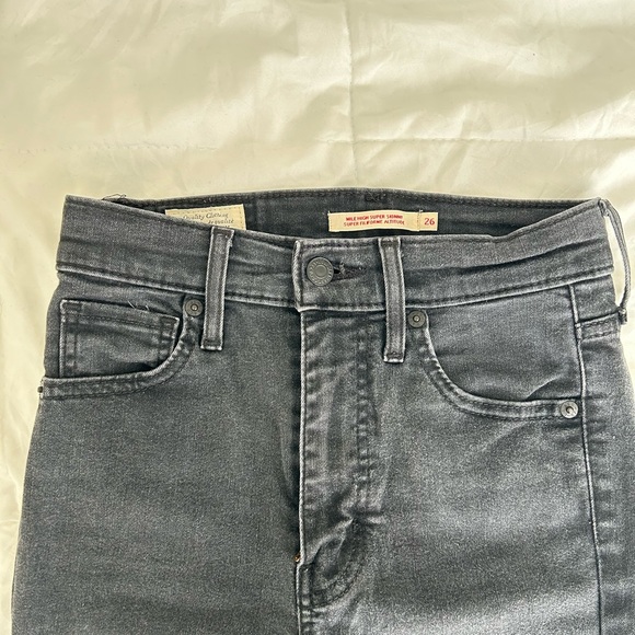 Levi’s Mile High Skinny Jeans - Picture 2 of 2